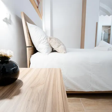 La Pigna Guest house *