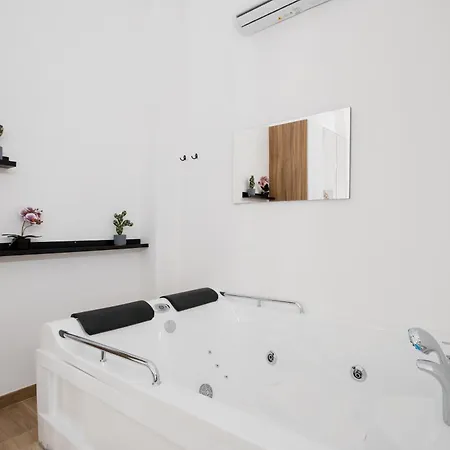 La Pigna Guest house *