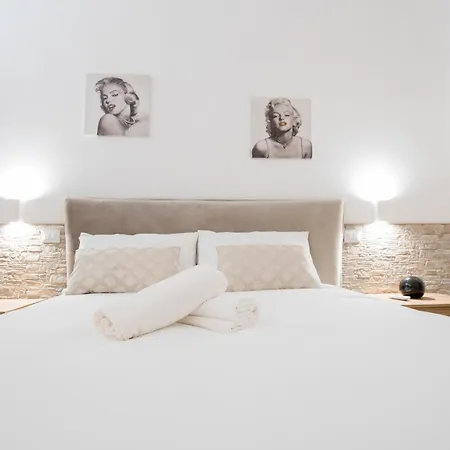 La Pigna Guest house *